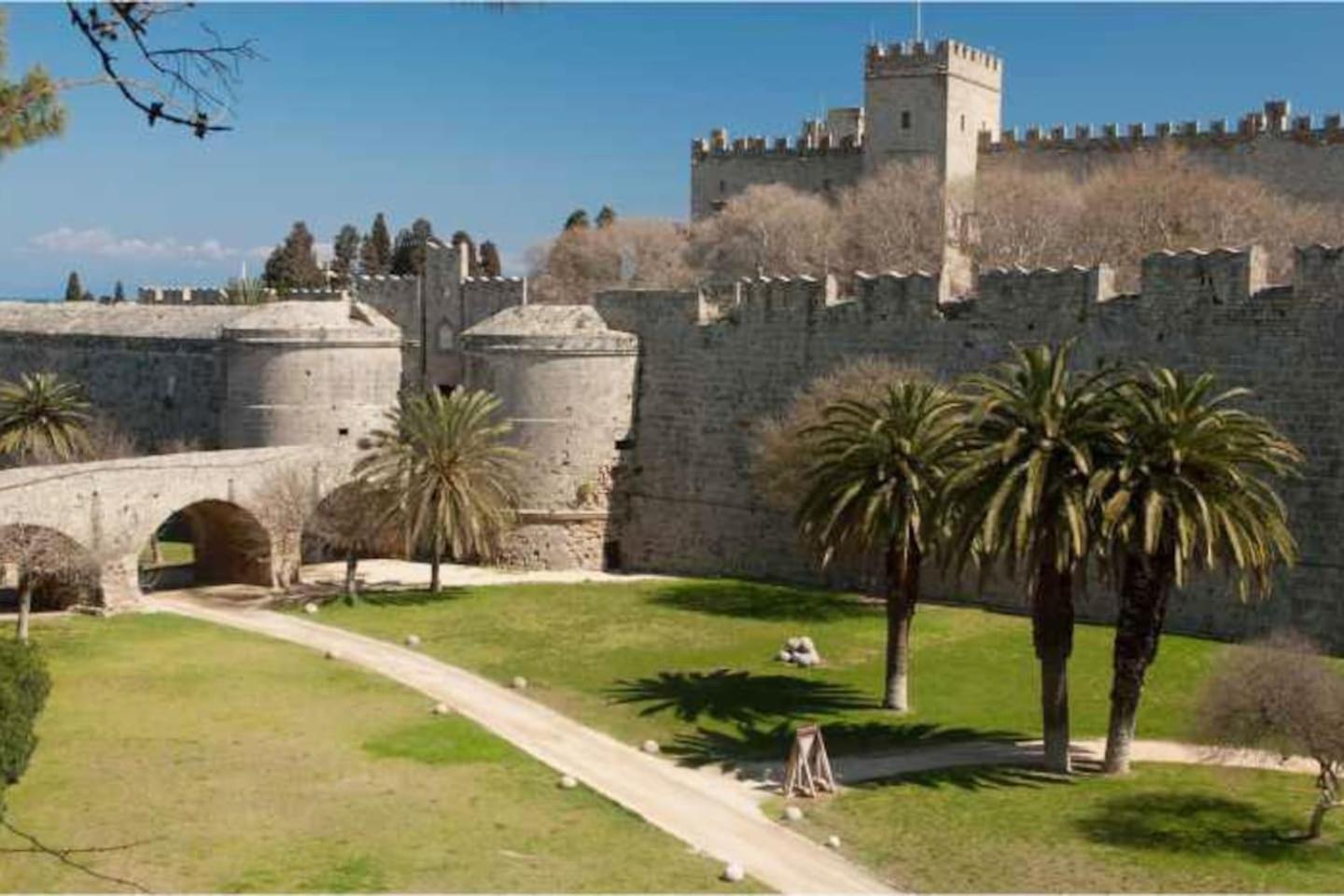 Park House -Beside The Medieval Town Of Rhodes Rhodes City Bagian luar foto